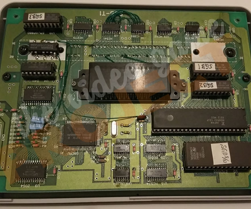 Super Game Boy 2 - Internals